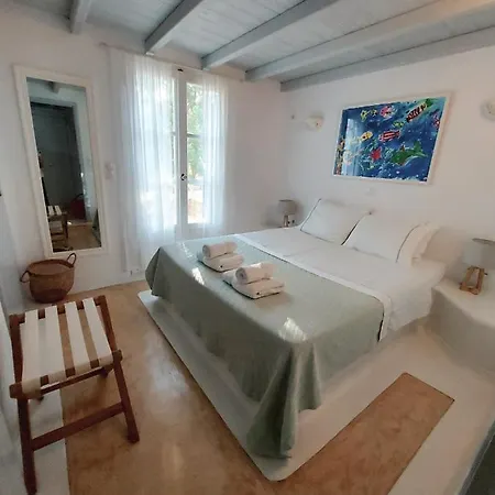 Simos Villa